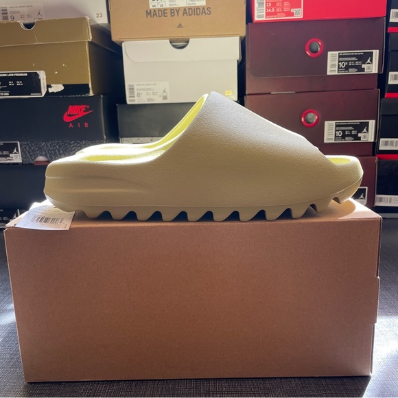 Yeezy Other - adidas Yeezy Slide 2022 ‘Resin’ FZ5904 Men’s Size 10